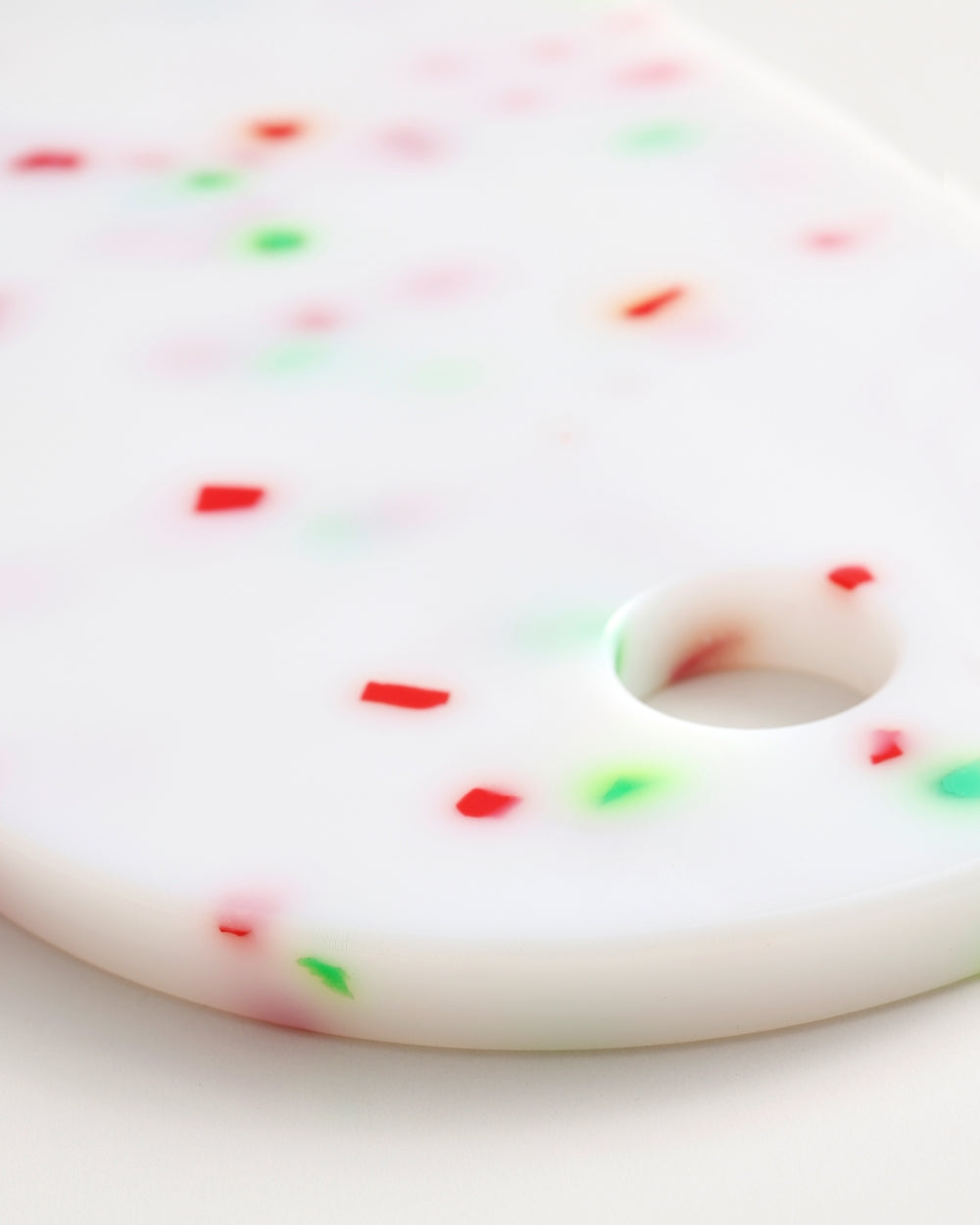 White Sprinkle Recycled Plastic Chopping Board – CookDineHost