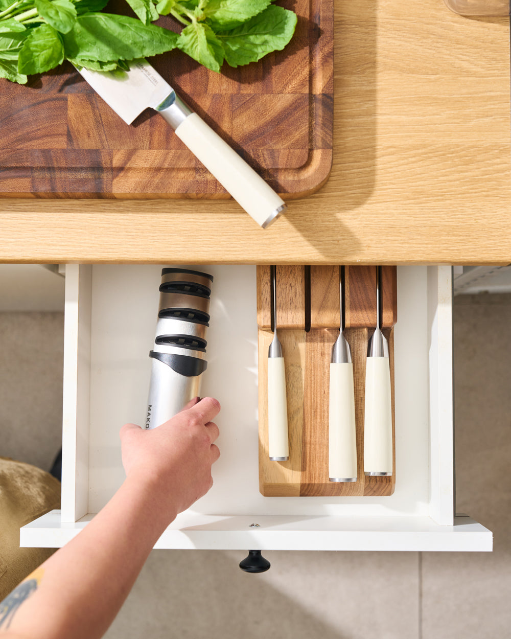 MAKO Japanese Steel Knife Set of 4 - Cream In Drawer