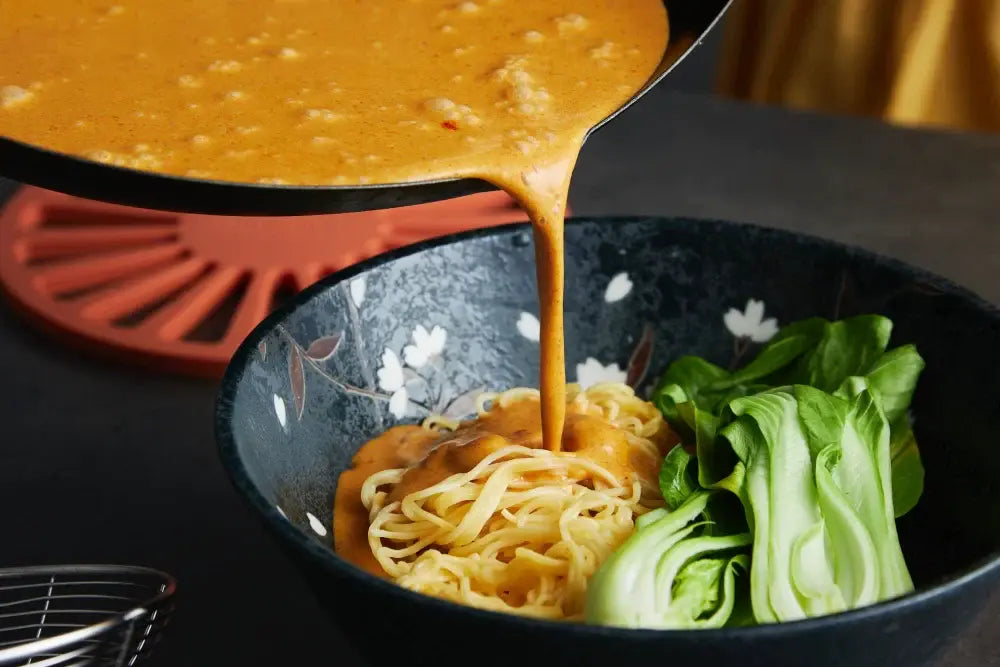 The weight and thickness of the MAKO Wok has also been refined for optimal temperature control – the critical component of serious wok cooking.