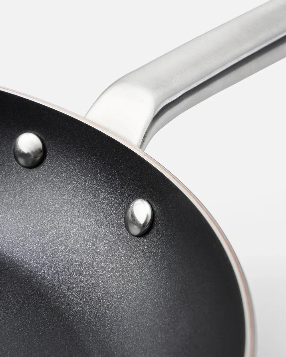 MAKO Genius 5-Ply 25cm Non-Stick Frying Pan Frying CookDineHost - up close handle rivets attachment