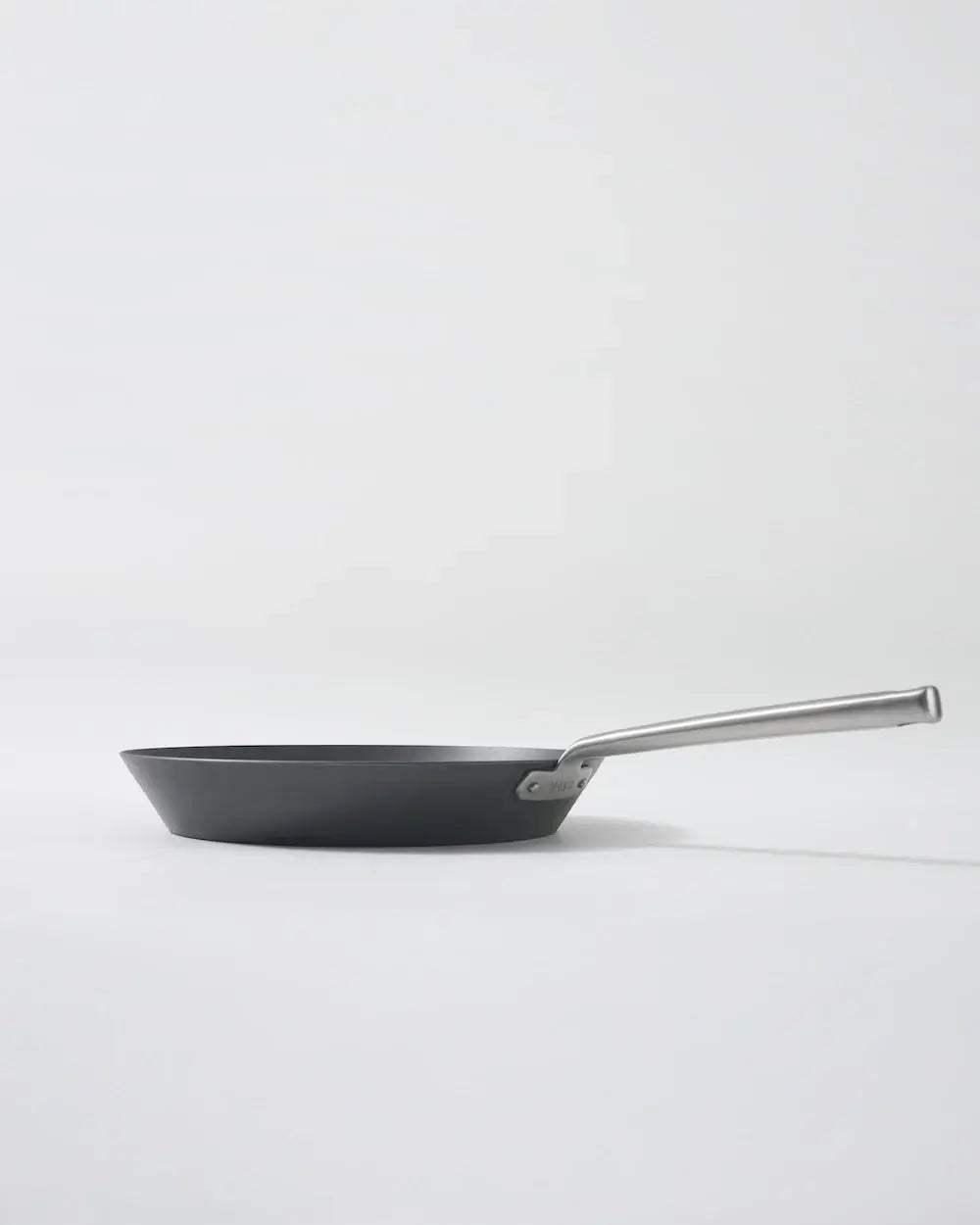 MAKO Black Steel Steak Pan - CookDineHost side angle white background