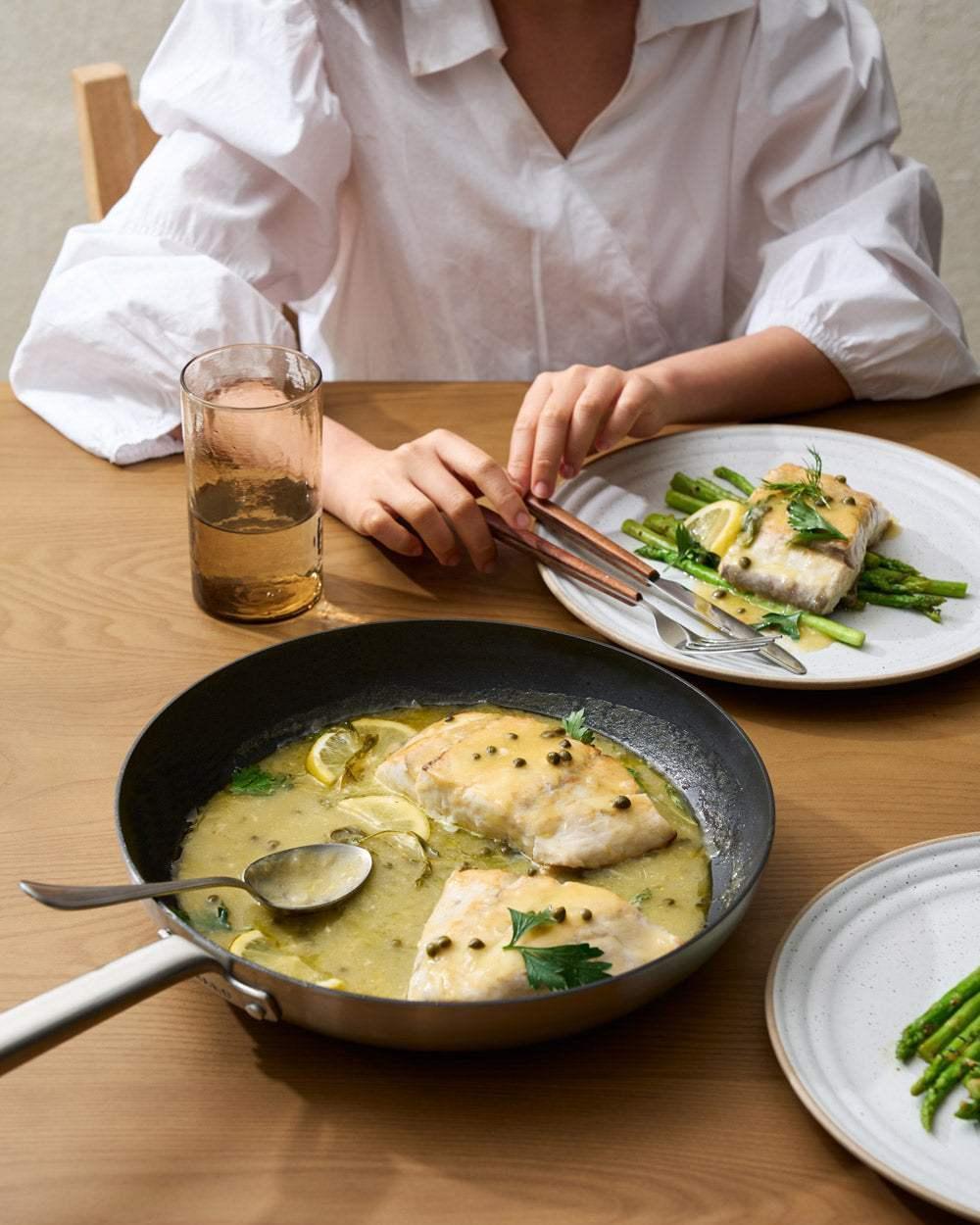 MAKO Genius 5-Ply 30cm Non-Stick Frying Pan CookDineHost - fish and asparagus dish served with pans