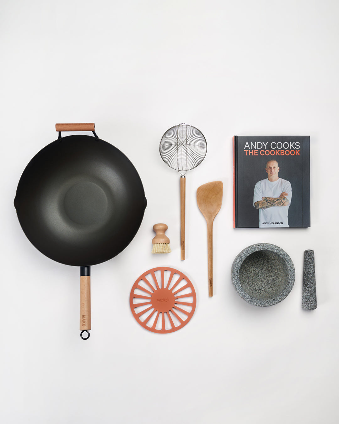 ANDY COOKS : THE COOKBOOK & MAKO Black Steel 14 Wok Kit