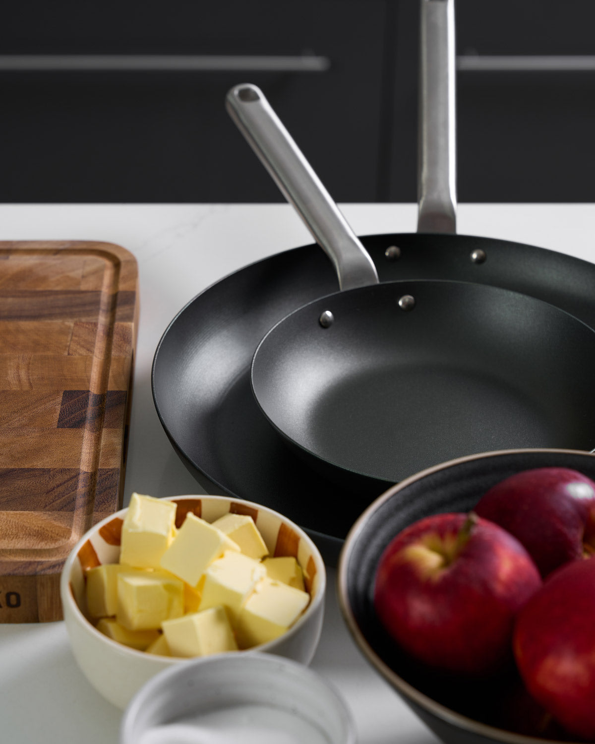 MAKO Black Steel 20cm & 31cm Frying Pan Set - CookDineHost