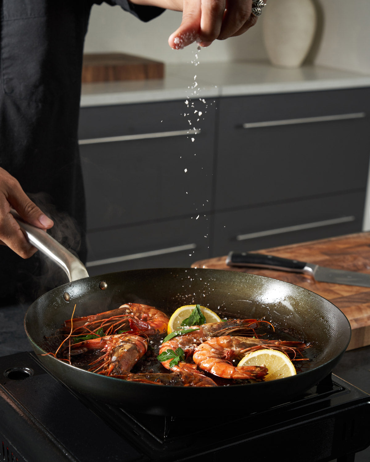 MAKO Black Steel 31cm Frying Pan - CookDineHost