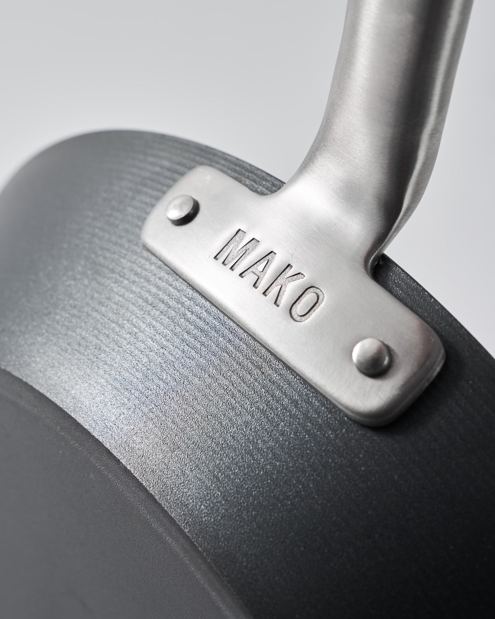 MAKO Black Steel Steak Pan - CookDineHost