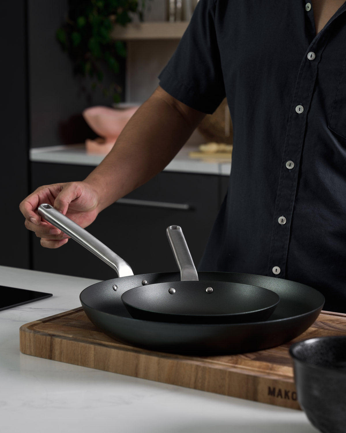 MAKO Black Steel 20cm & 31cm Frying Pan Set